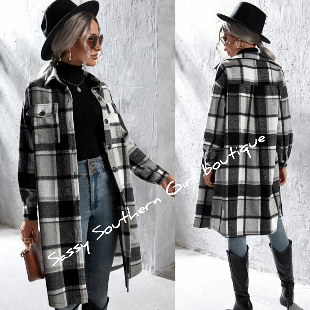 ⭐🆕 Boho thick grey black white plaid flannel long shacket
